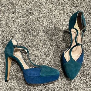 Vince camuto color blocked platform teal heels 😍